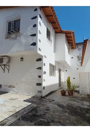 Casa En Venta Urbanizacion Guaraimita, La Victoria, Estado Aragua