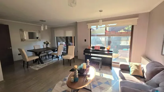 Casa 138m Con Piscina Alto Araucarias