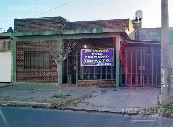 Casa 4 Amb Con Cochera - Isidro Casanova
