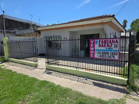 Casa En Venta En José Mármol