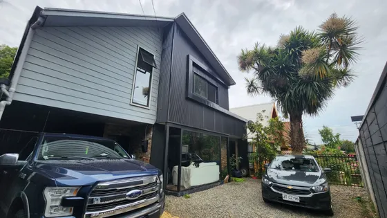 Casa De 2 Pisos,  181 M2, 5d 2b, Av. Pedro Montt, Valdivia