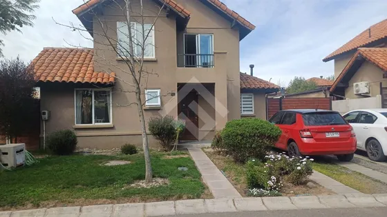 Casa En Venta De 4 Dorm. En Padre Hurtado