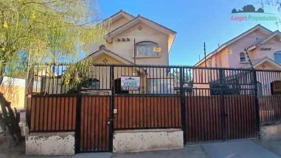 Casa En Venta De 3 Dorm. En Copiapó
