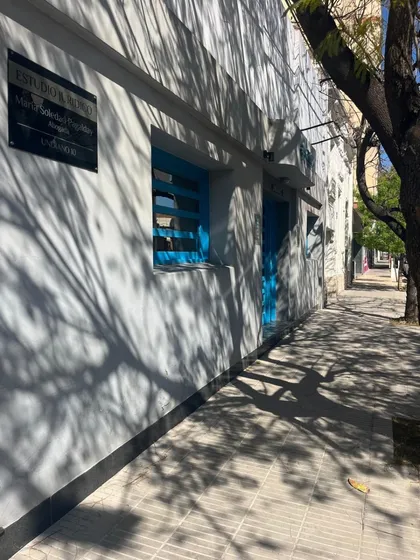 Undiano 10-propiedad Para Uso Profesional En Venta