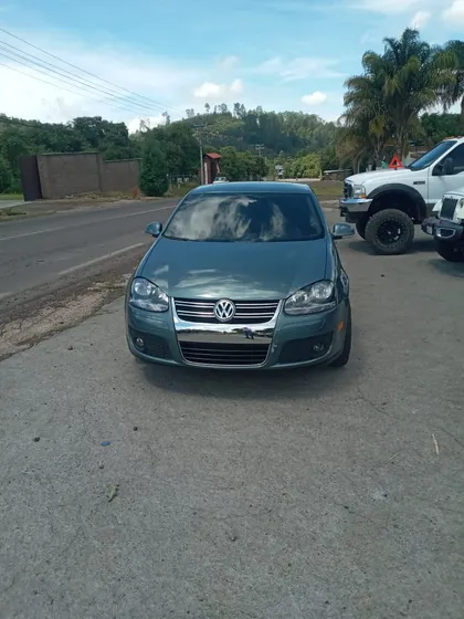 Volkswagen Bora 2.5 Active Tiptronic Bt At