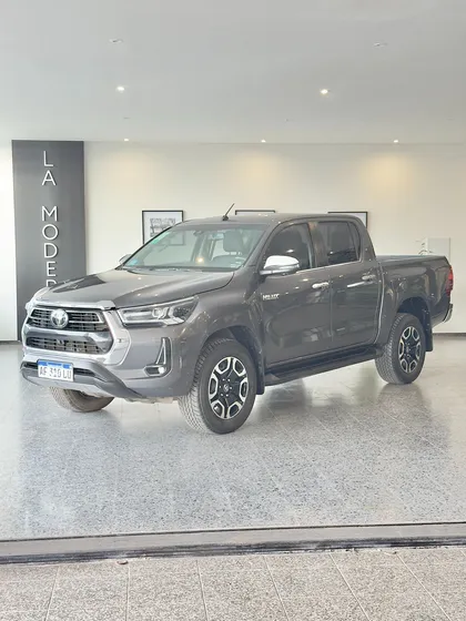 Toyota Hilux Pick-up Hilux Srx 2.8 4x2 At