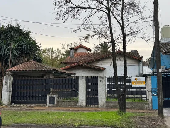 Casa A Refaccionar En Venta En Bella Vista!!