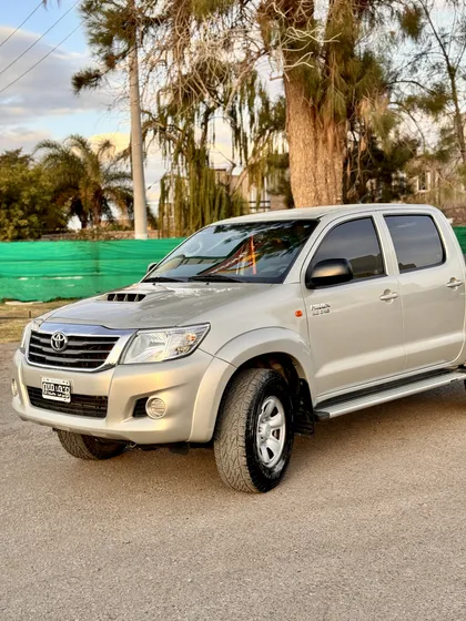 Toyota Hilux Pick-up 3.0 Cd Srv 171cv 4x2 - B3