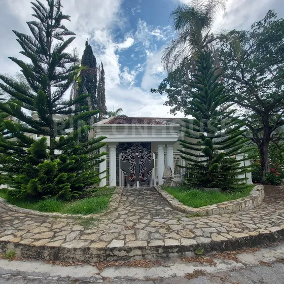 Quinta En Venta El Castaño, Maracay