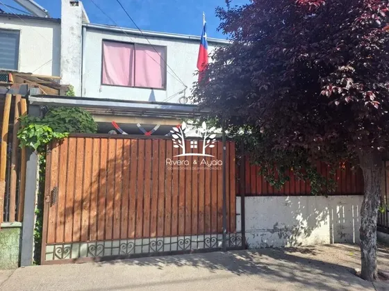 Vende Casa Sector Microbusero Peñalolen