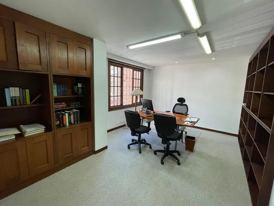 Excepcional Casa Colonial Ubicada En El Prestigioso Barrio De Quinta Camacho (14675).
