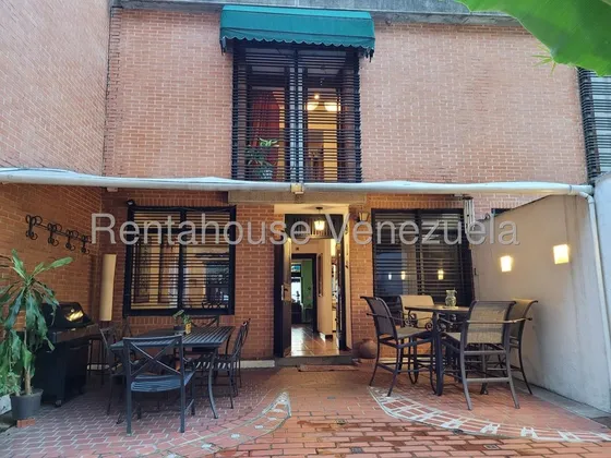 Espectacular Town House Amoblado En Alquiler Colinas De Bello Monte I