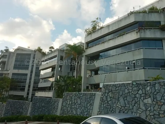 Y-25-17579 Espacioso Apartamento Ubicado En Exclusivo Edificio. Pozo De Agua