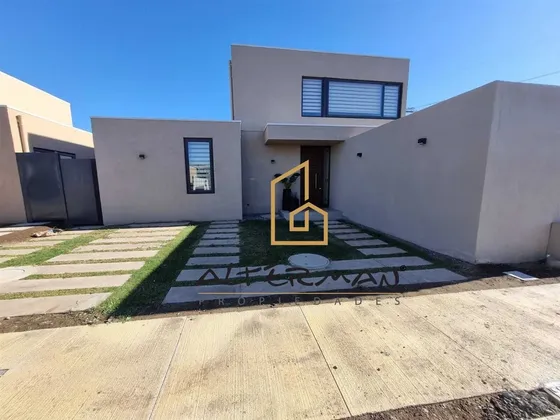 Casa Nueva En Venta De 3 Dorm. En San Damian
