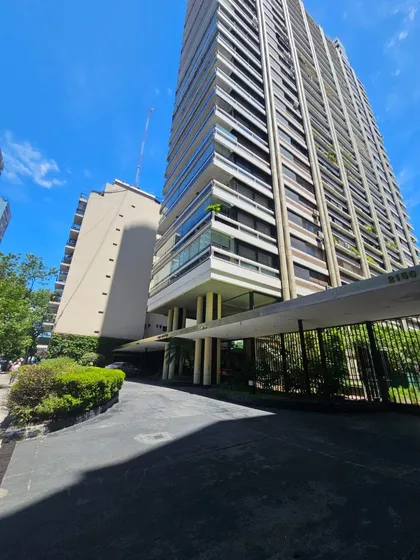 Departamento En Venta En Barrio Norte