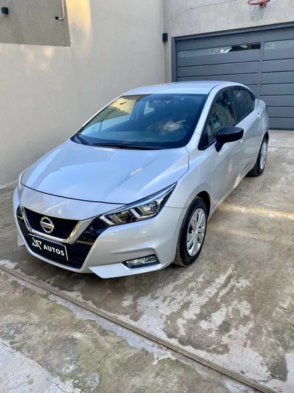 Nissan Versa 1.6 Sense Mt