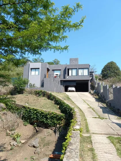 Venta Casa 2 Dormitorios Mayu Sumaj Con Cochera