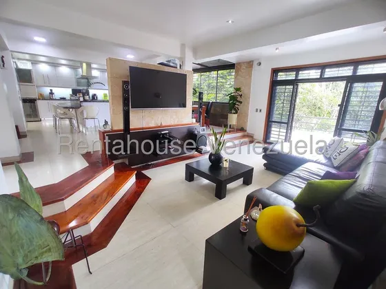 Townhouse En Venta Monte Claro Mls #25-8592