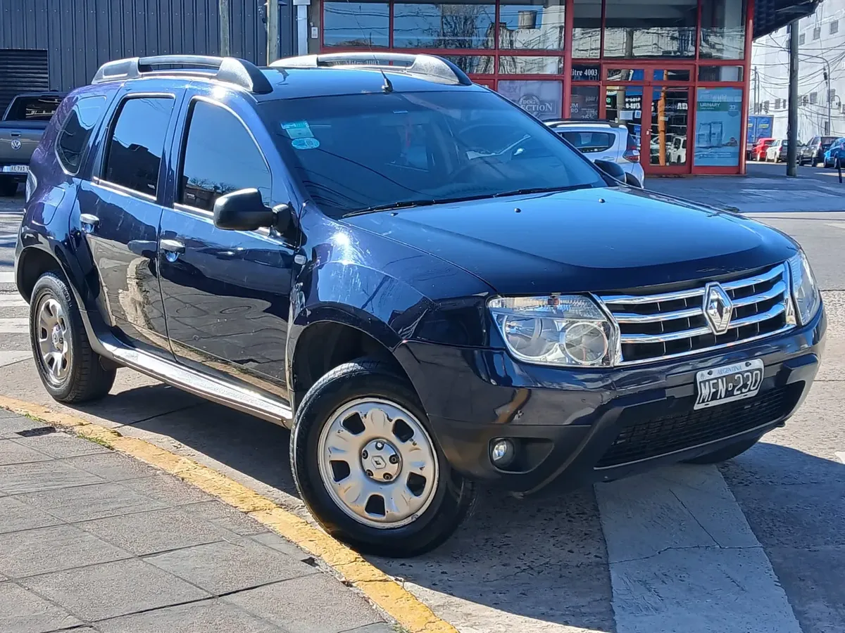 Renault Duster 1.6 4x2 Confort 110cv5436189182853324821