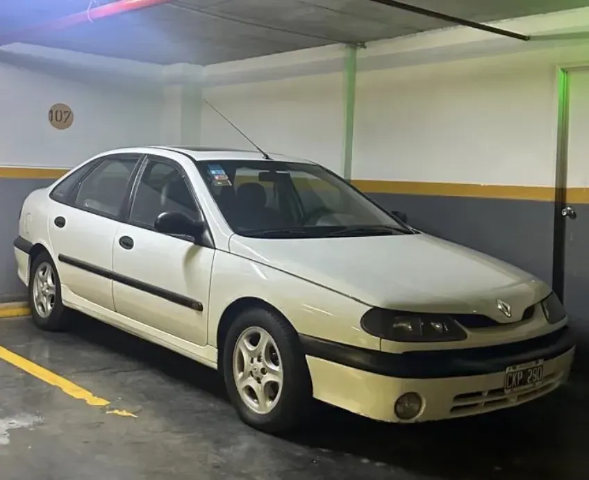 Renault Laguna 2 2.0 Rxe