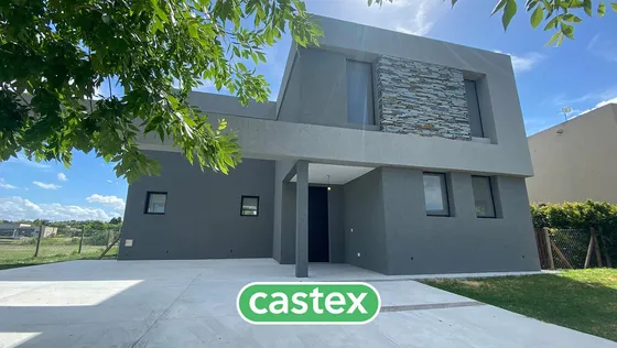 Moderna Casa En Venta En San Matías A La Laguna