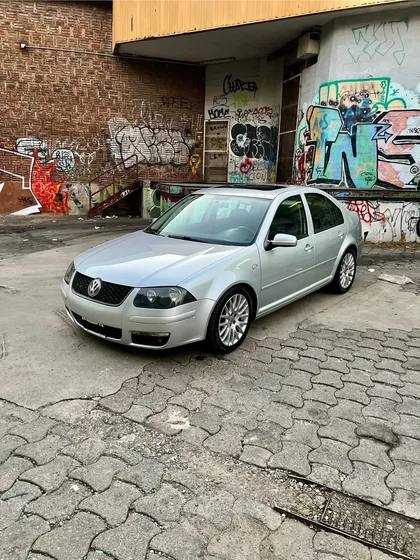 Volkswagen Bora 1.8 Highline T 180cv