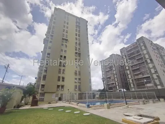 Practico Apartamento En Venta Urb San Pablo Turmero 26-22181 Hc