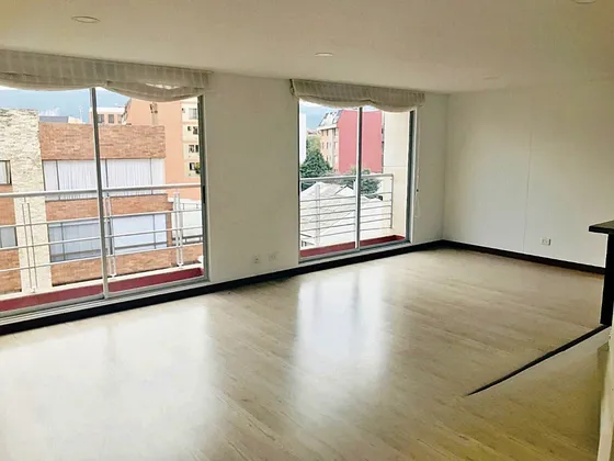 Apartamento Dúplex En 5to Piso Exterior En Puente Largo. Área De 112 M2