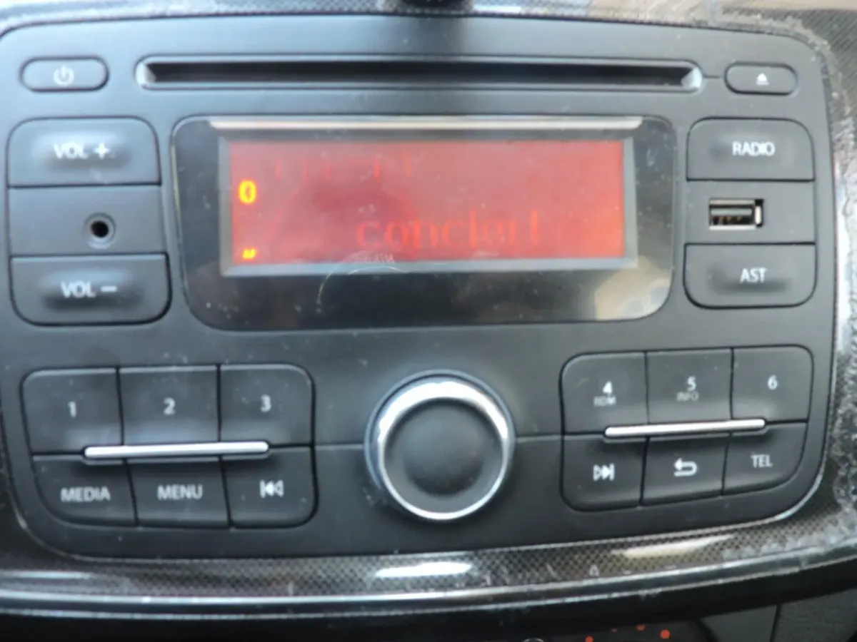 Renault Symbol INTENS 1.6640063424878101214
