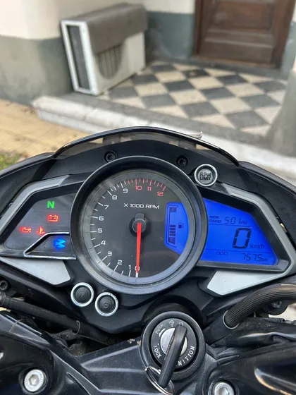 Rousser Ns 200 Año 2023 7.600km