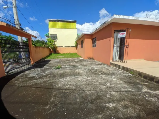 Alquilo Casa En Villa Mella