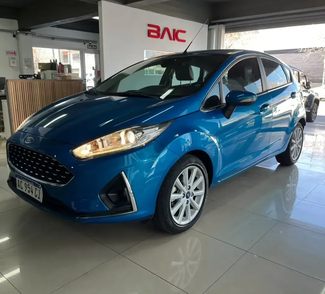 Ford Fiesta Kinetic 1.6 Titanium 120cv
