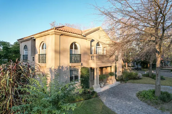 Venta Casa Barrio La Legua 400 M2 Pilar