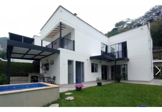 Casa Campestre, Sopetrán Cerca Del Parque - Se Vende
