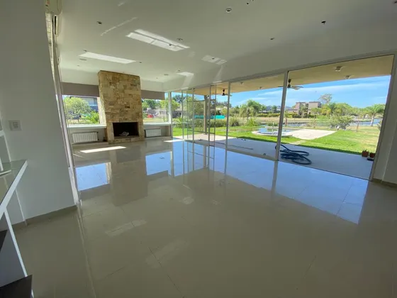Venta Casa Santa Fe - Dos Lagunas