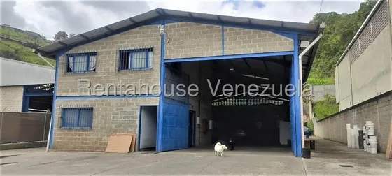 Francela Briceño Alquila Galpón En Carrizal