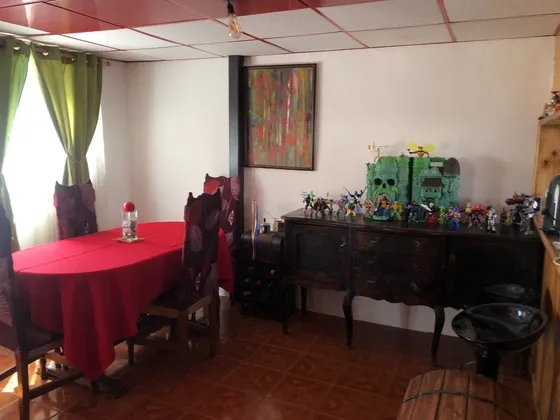 Excelente Casita En 2 Piso.