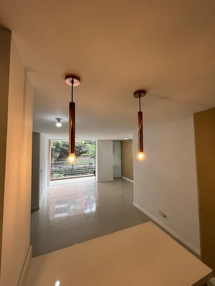 Se Vende O Arrienda Hermoso Apartamento  En Loma De Cumbres 