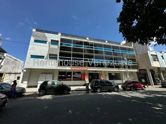 Norgelin Diaz Alquila Local Comercial En El Centro De Barquisimeto Estado Lara Cod.25-18648 