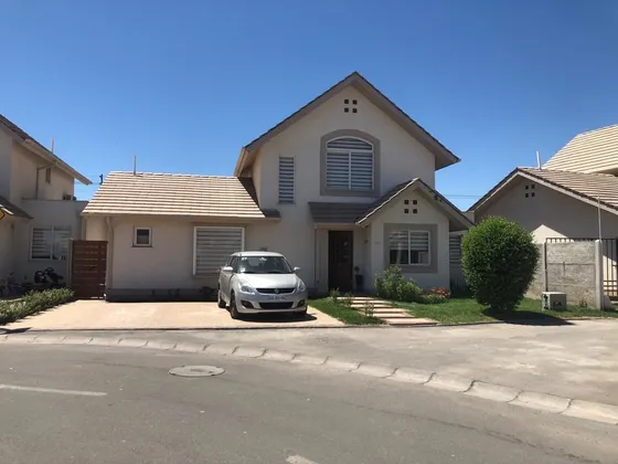 Casa En Condominio En Venta Buin 4d 3b 2est