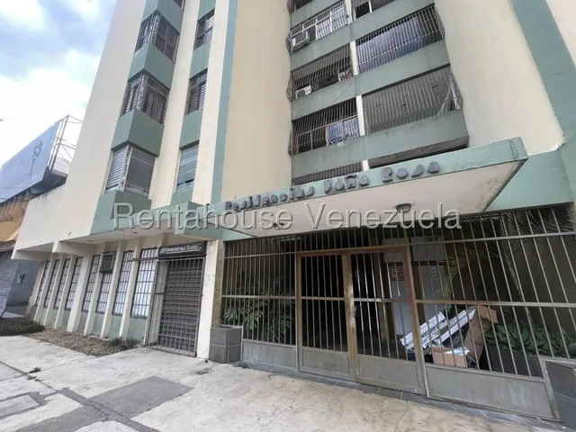 Hermoso, Amplio Y Fresco Apartamento En Venta Ubicado En El Centro De Barquisimeto + Profesional Inmobiliario Mehilyn Perez +