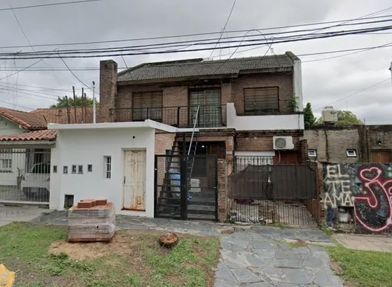 Departamento Tipo Ph Al Frente En Zona Moreno Centro 