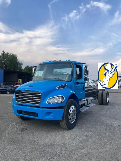 Rabon Freightliner M2 2013