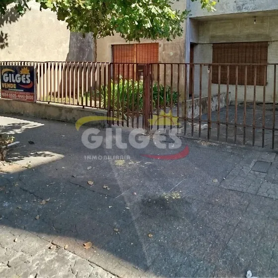 Venta Casa 5 Amb. En Ciudadela S/lote De 8.66x36m²