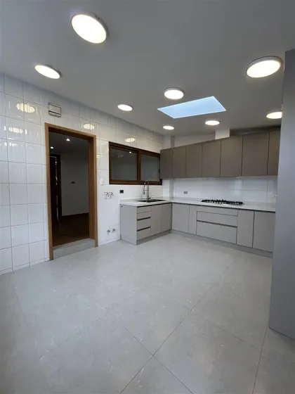 Casa En Venta Remodelada A Pasos Del Hosp3 Dorm. En Chillán