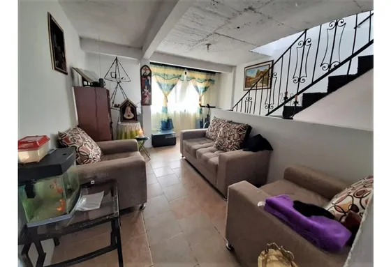 Venta De Casa Con Renta En El Bosque
