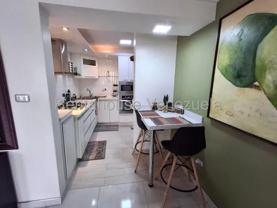 Maribel Morillo Asesor Inmobiliario De Rentahouse Vende Apartamento Moderno; Con 113m2; 3 Hab. Y 3 Baños; Cocina Moderna;ubicado Por Urb. El Parque Al Este De Barquisimeto Lara