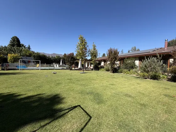 Estupenda Casa En Sector Los Lirios, Requinoa