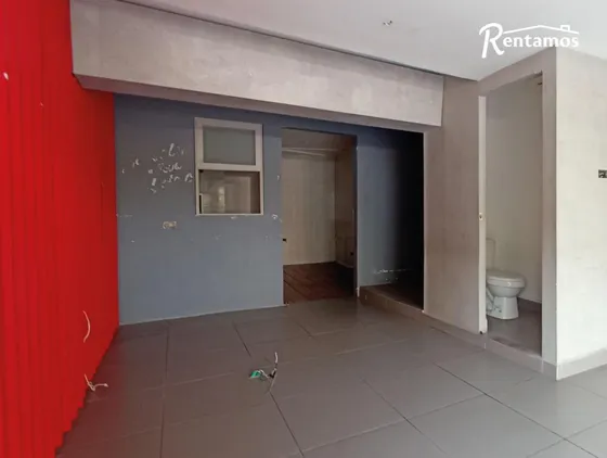 Local En Arriendo En Conquistadores. Cod A11455