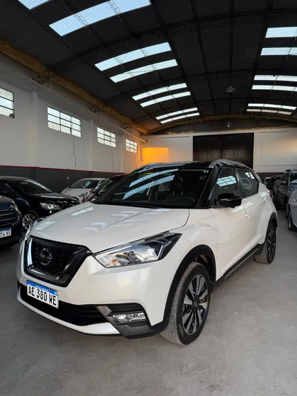 Nissan Kicks 1.6 Exclusive Bitono Cvt
